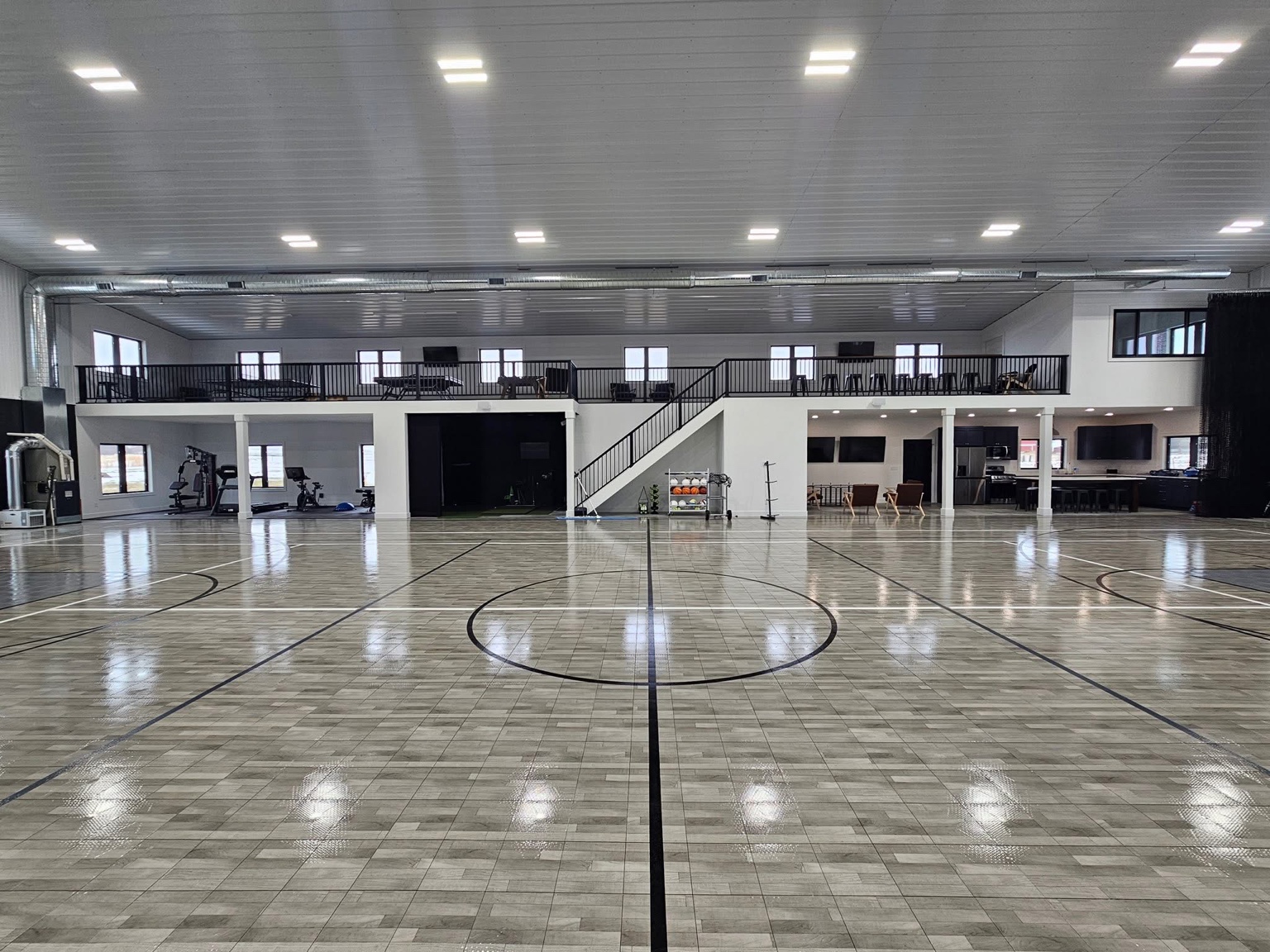 Full indoor court, lounge and kitchen